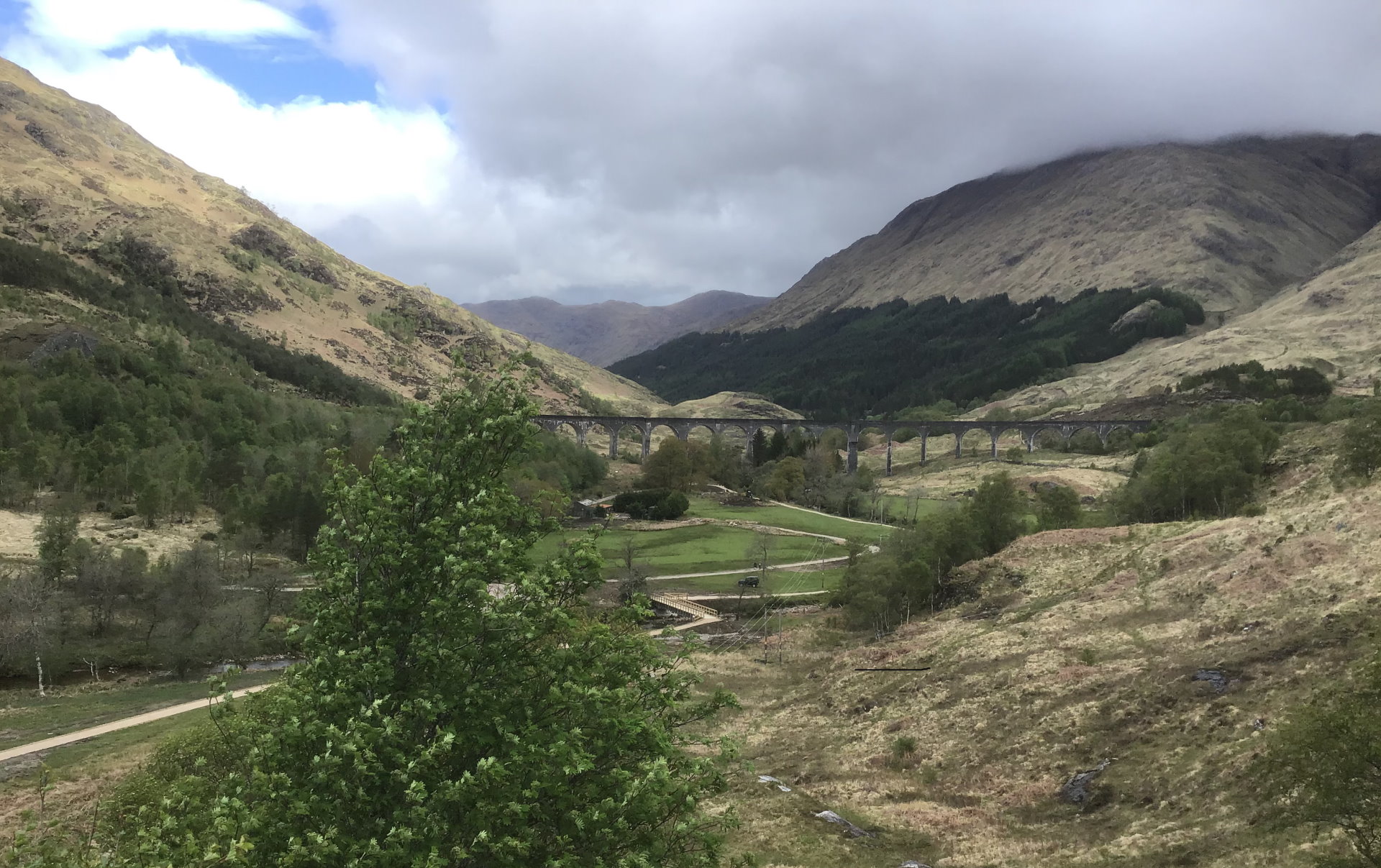 Glenfinnan Viaduct scenic view